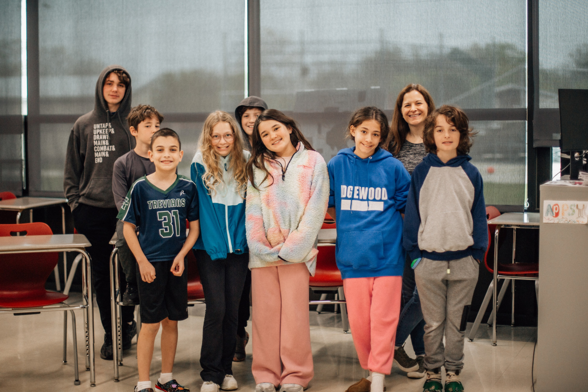 Kol Hadash Sunday School students learning together